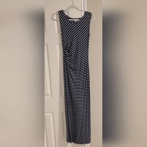 Women's sleevless maxi dress. Max Studio Speciatly Collection.  Size XS